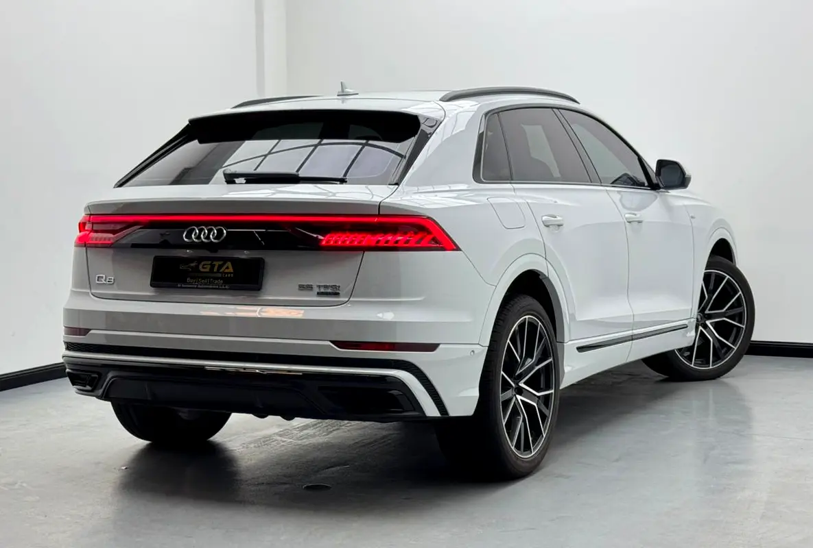 Audi Q8, 2022 — фото 6 из 10