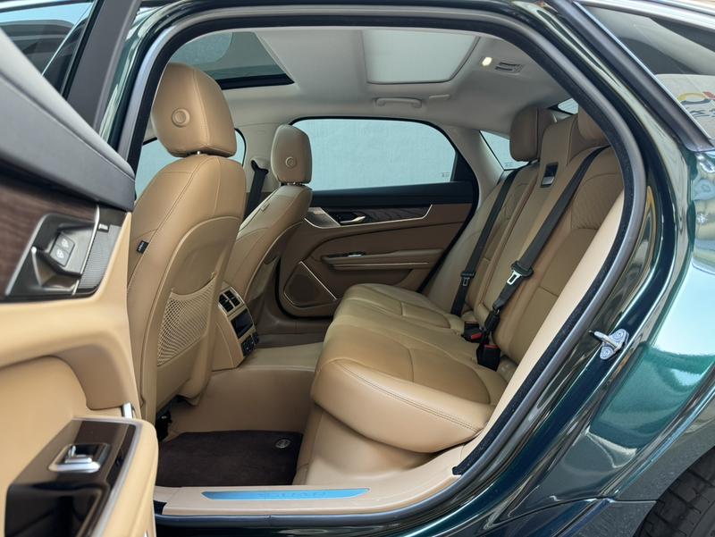 Jaguar XF L, 2025 — фото 12 из 12