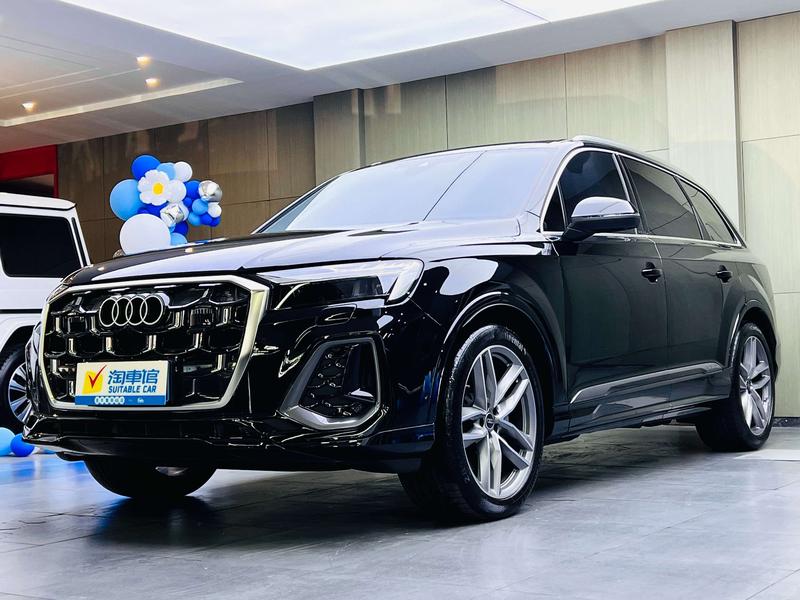 Audi Q7, 2026 — купить в Москве под ключ