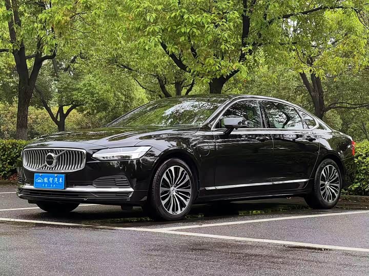 Volvo S90 Hybrid, 2023 — купить в Самаре под ключ