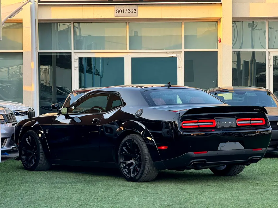 Dodge Challenger, 2023 — фото 6 из 10