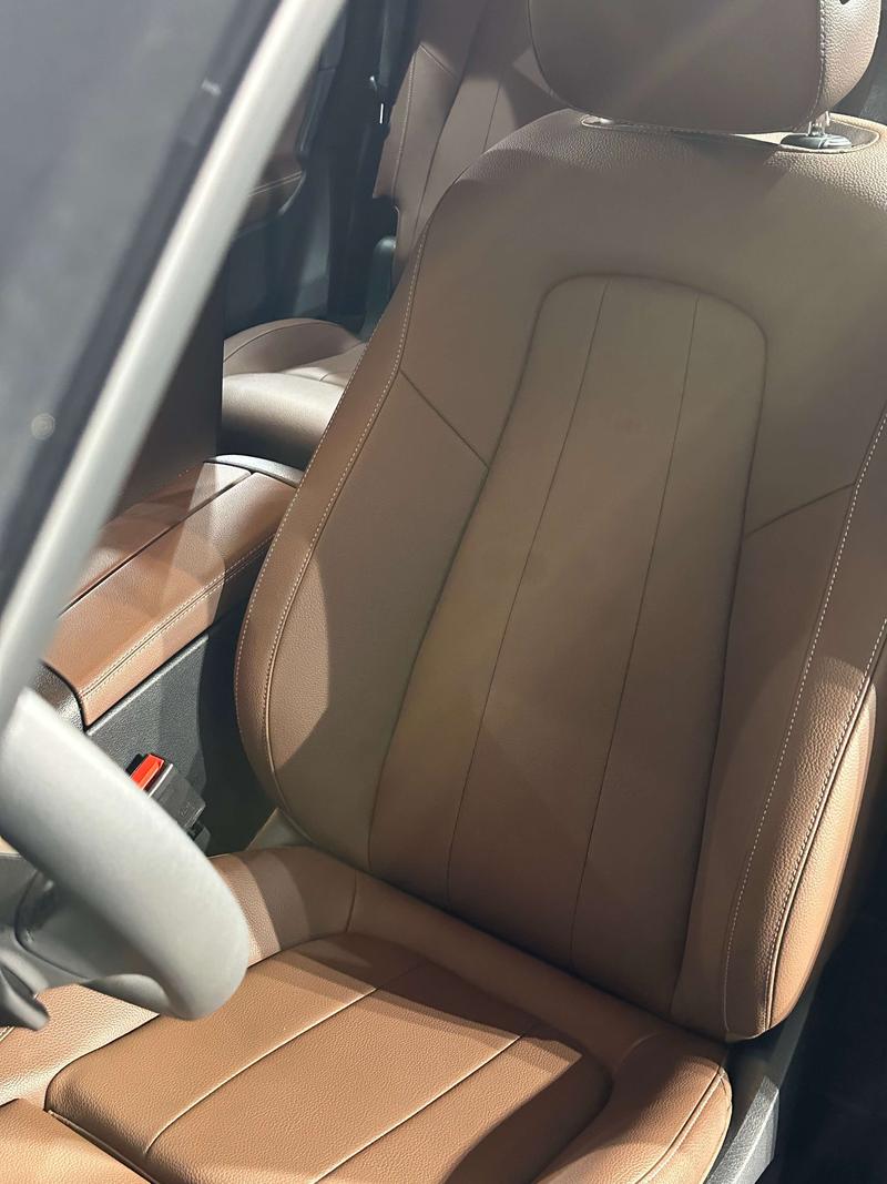 Mercedes-Benz EQB, 2024 — фото 12 из 12