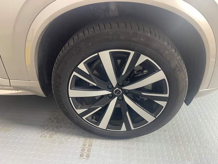 Volvo XC90, 2025 — фото 3 из 9