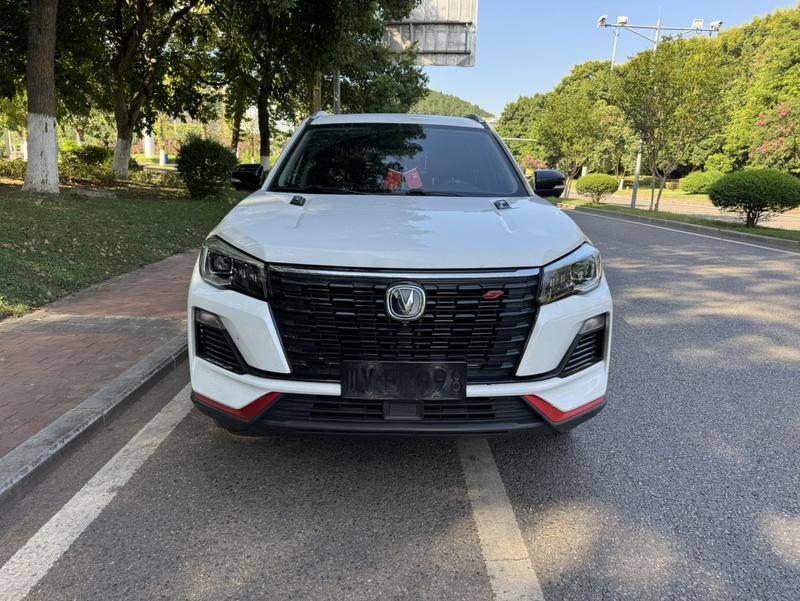 Changan CS75, 2022 — фото 2 из 12