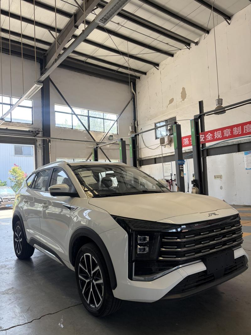 JAC X8 Plus, 2026 — фото 3 из 9