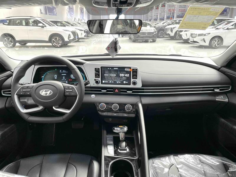 Hyundai Elantra N line, 2025 — фото 7 из 12