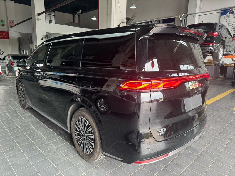 BYD M9, 2025 — фото 2 из 9