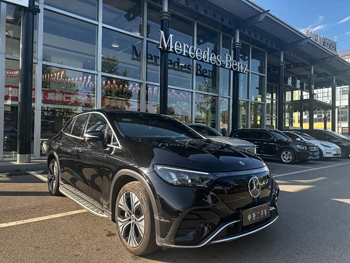 Mercedes-Benz EQE SUV, 2023 — фото 3 из 9