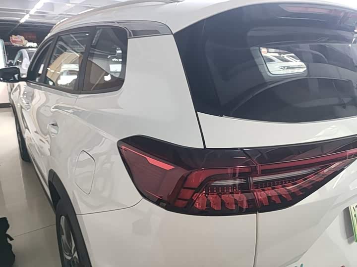 Chery Tiggo 8 Pro Hybrid, 2023 — фото 5 из 9