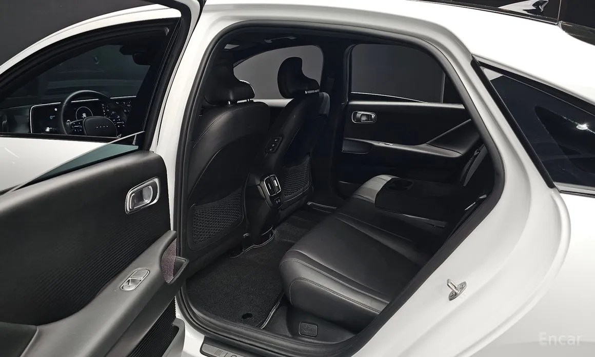 Hyundai Ioniq 6, 2023 — фото 12 из 12