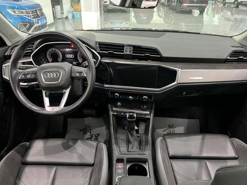 Audi Q3 Sportback, 2023 — фото 8 из 12