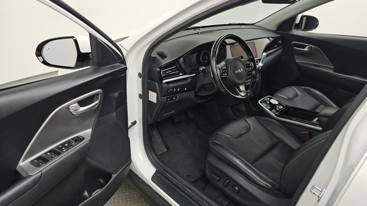 Kia Niro, 2022 — фото 9 из 12