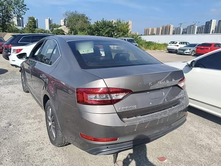 Skoda Octavia Pro, 2021 — фото 5 из 9