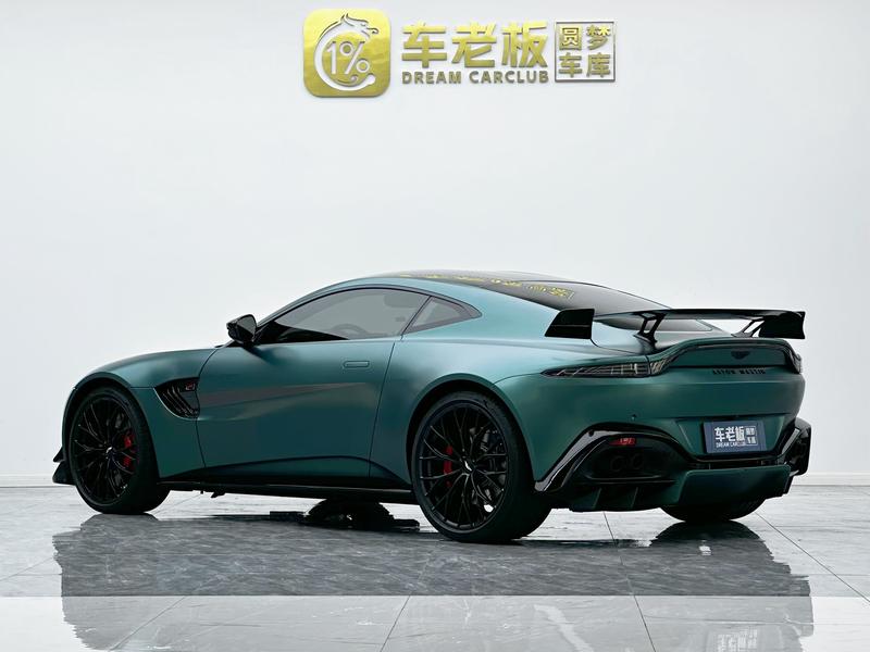 Aston Martin V8 Vantage, 2021 — фото 4 из 12