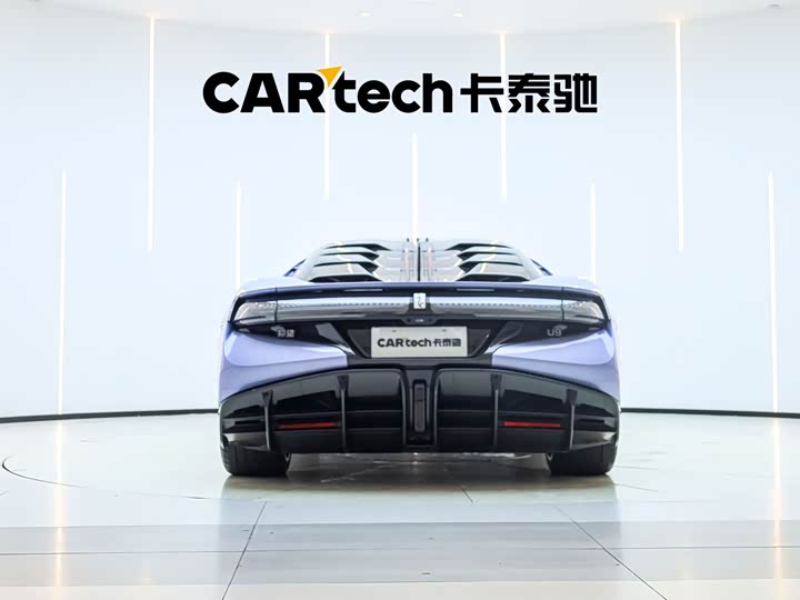BYD Yangwang U9, 2024 — фото 8 из 9