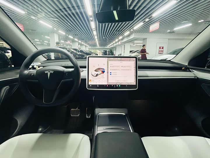 Tesla Model Y, 2023 — фото 4 из 9