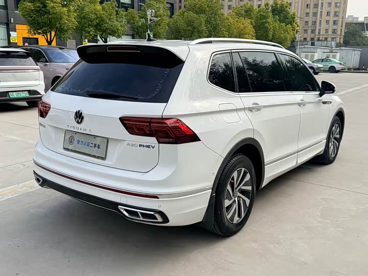 Volkswagen Tiguan L Hybrid, 2021 — фото 4 из 12