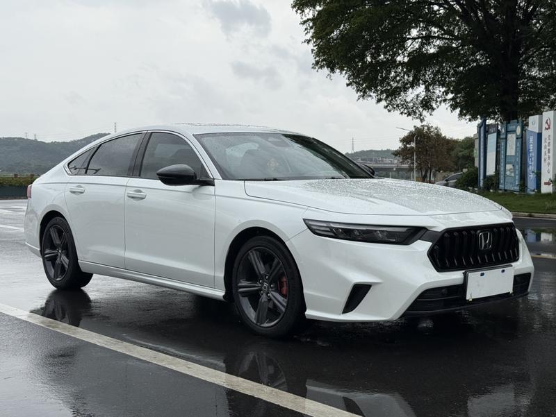 Honda Inspire, 2023 — фото 3 из 10