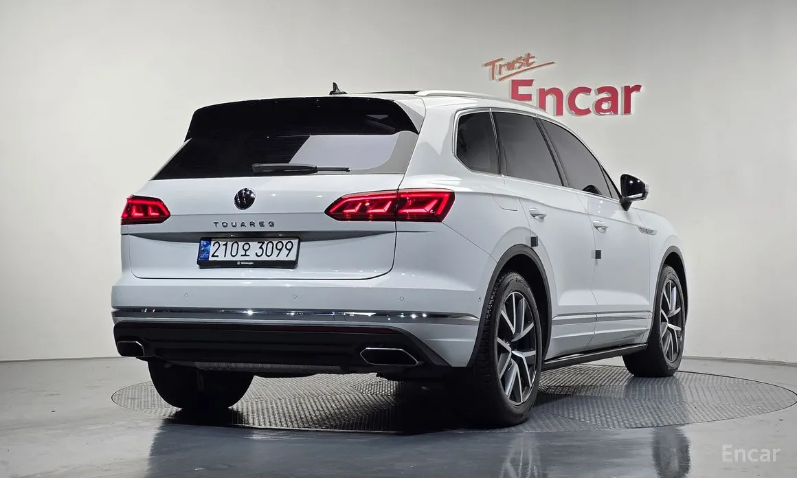 Volkswagen Touareg, 2023 — фото 2 из 12