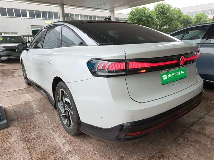 Volkswagen ID.7 Vizzion, 2024 — фото 5 из 9