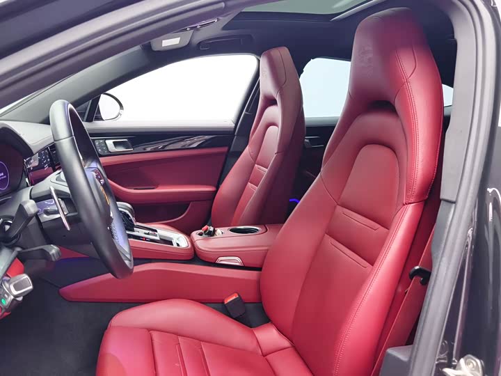 Porsche Panamera, 2023 — фото 8 из 9