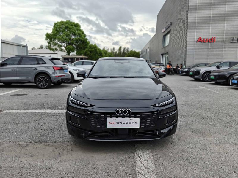 Audi A6L e-tron, 2025 — фото 2 из 12