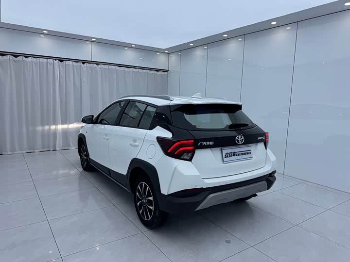 Toyota Yaris L Hatchback, 2022 — фото 6 из 9