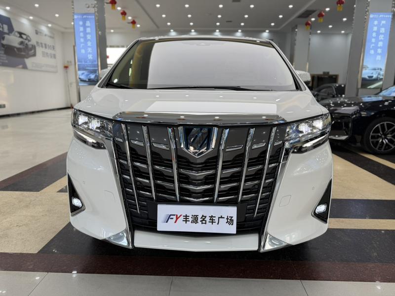 Toyota Alphard, 2022 — фото 2 из 12