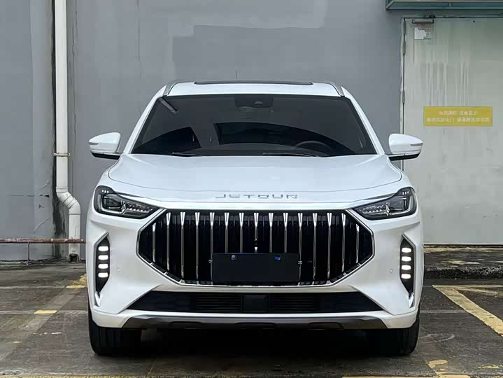 Jetour X70 Plus, 2022 — фото 2 из 9