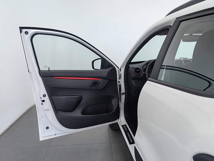 Dongfeng Yipai Nano EX1, 2022 — фото 8 из 9
