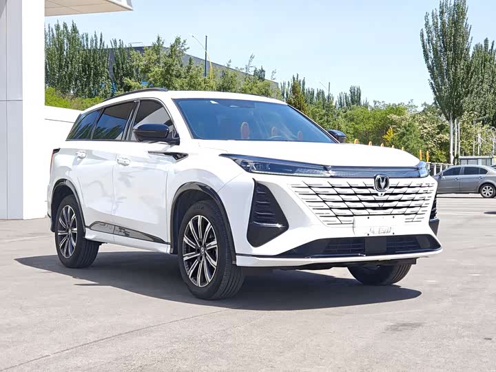Changan CS75 Plus, 2024 — фото 3 из 9