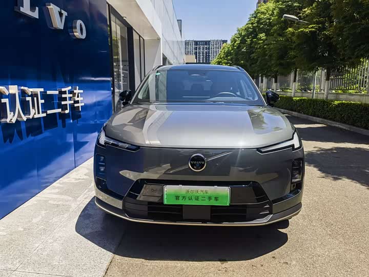 Volvo XC70 Hybrid, 2025 — фото 2 из 9