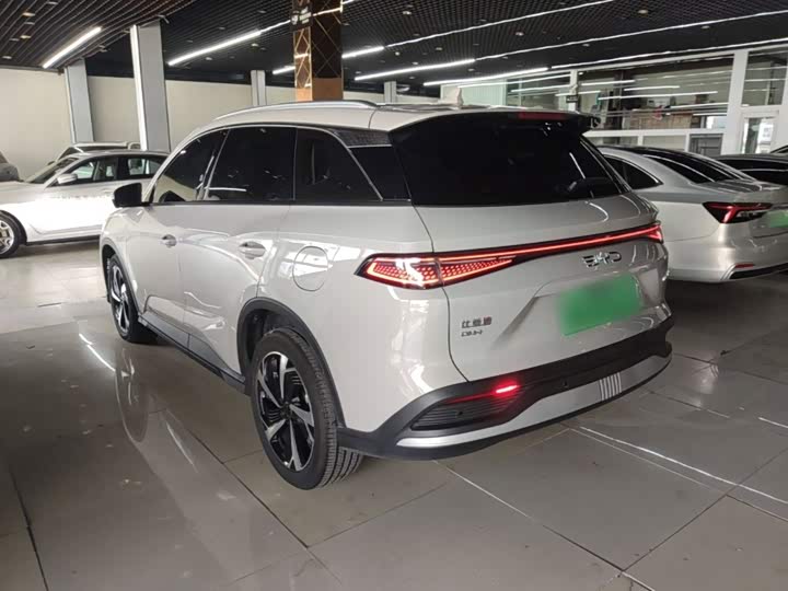 BYD Sea Lion 05 DM-i Hybrid, 2024 — фото 5 из 9