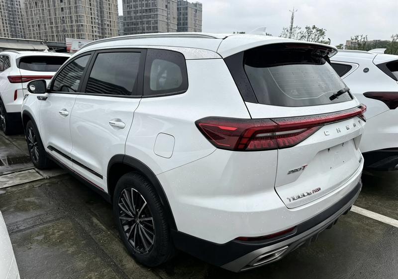 Chery Tiggo 8 Pro, 2022 — фото 3 из 10