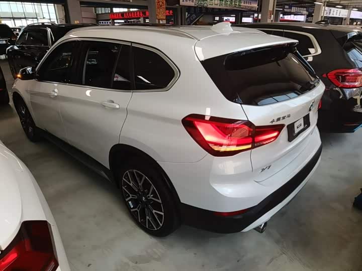 BMW X1, 2022 — фото 5 из 9