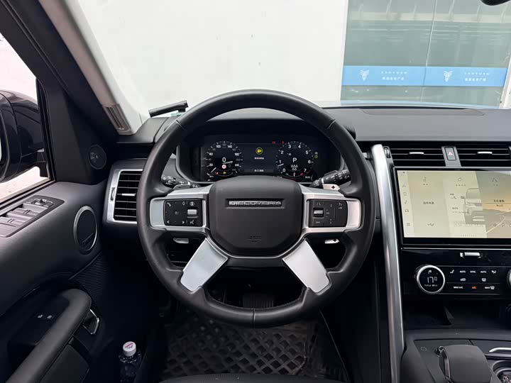 Land Rover Discovery, 2022 — фото 7 из 9
