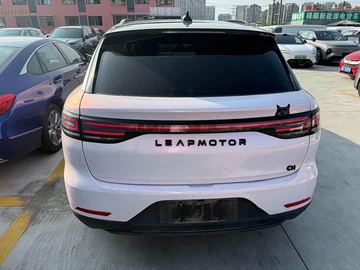Leapmotor C11, 2022 — фото 8 из 9