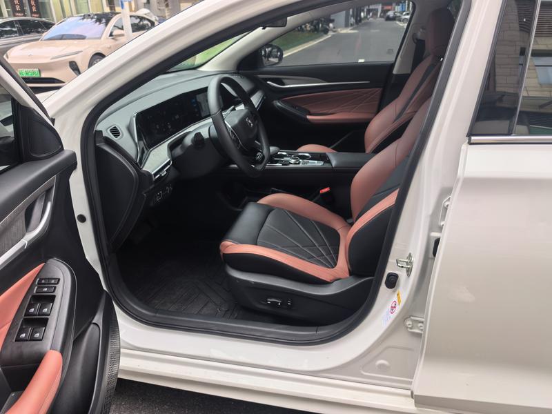 Changan Eado Plus, 2022 — фото 11 из 12