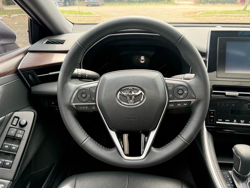 Toyota Avalon, 2023 — фото 10 из 12