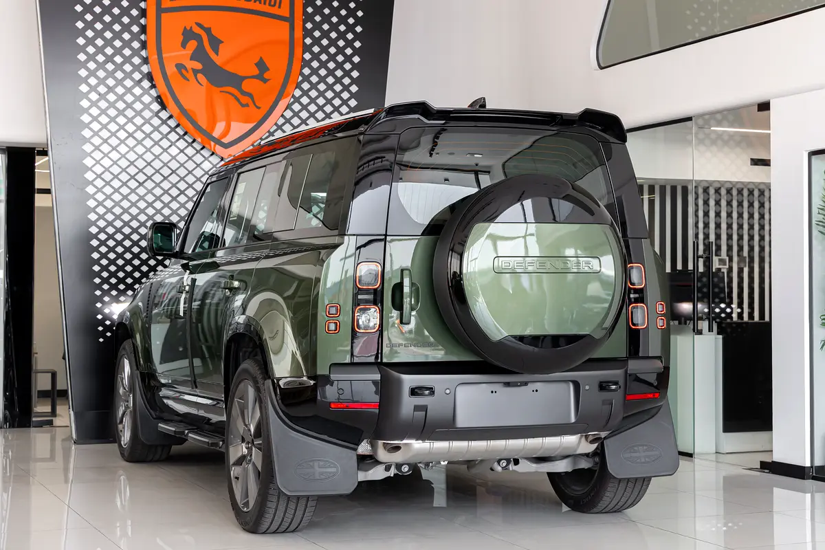 Land Rover Defender, 2026 — фото 6 из 10