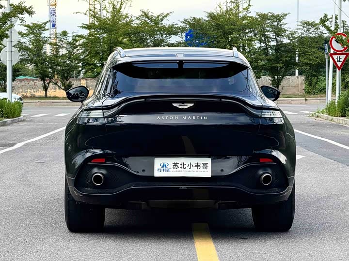 Aston Martin DBX, 2021 — фото 5 из 9