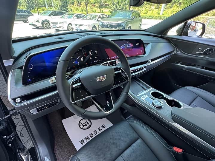 Cadillac XT5, 2025 — фото 4 из 9