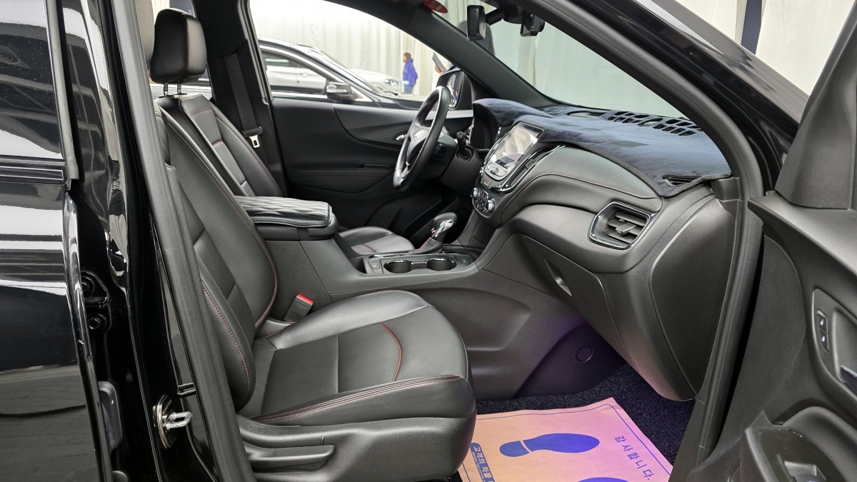 Chevrolet Equinox, 2022 — фото 10 из 12
