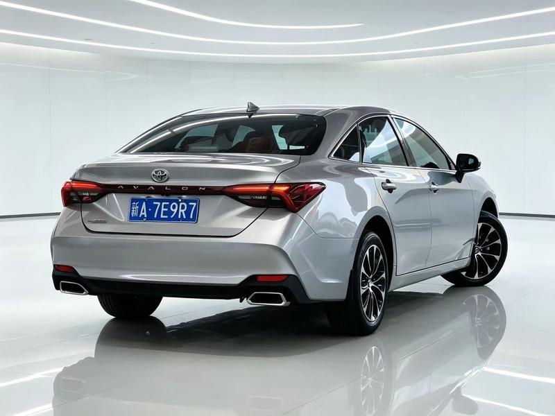 Toyota Avalon, 2023 — фото 6 из 8