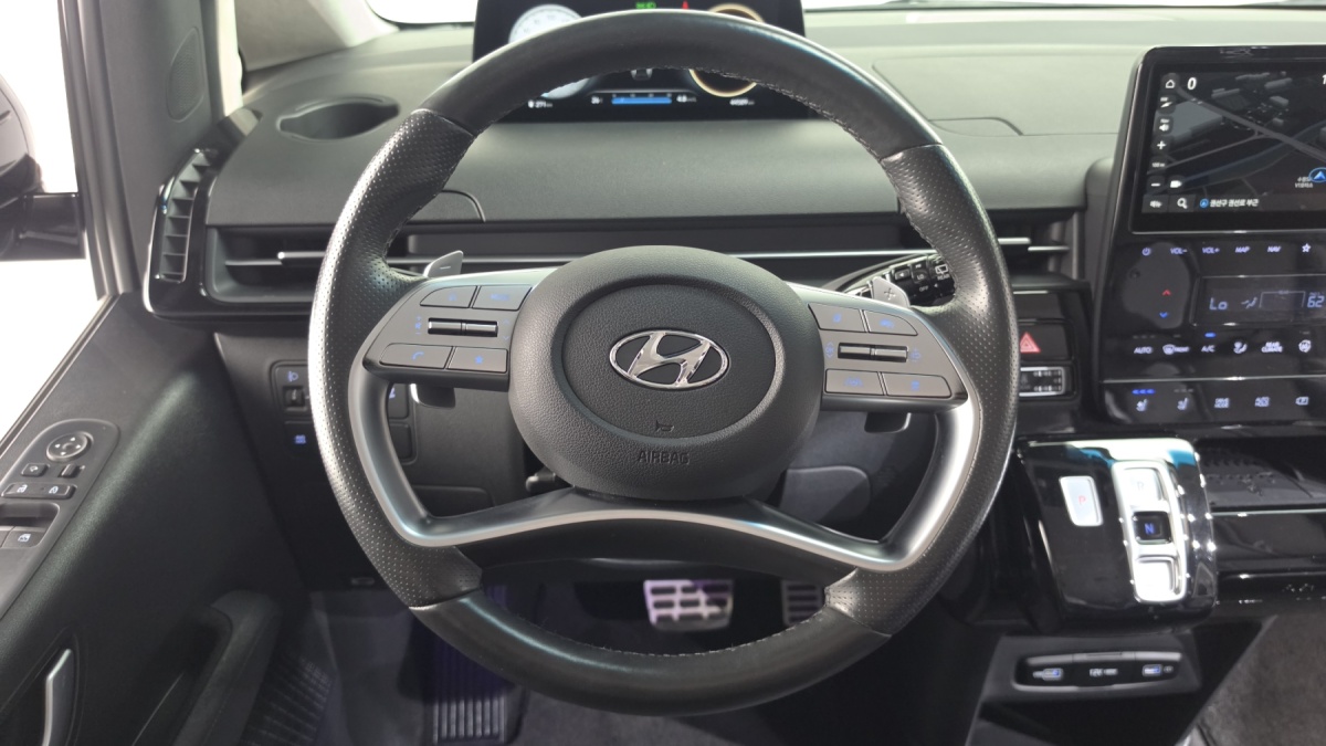 Hyundai Staria, 2021 — фото 12 из 12
