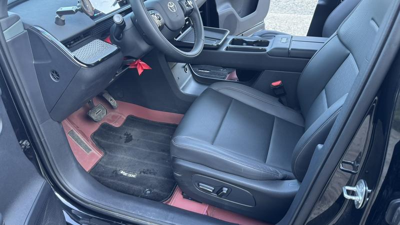 Toyota bZ3X, 2025 — фото 11 из 12