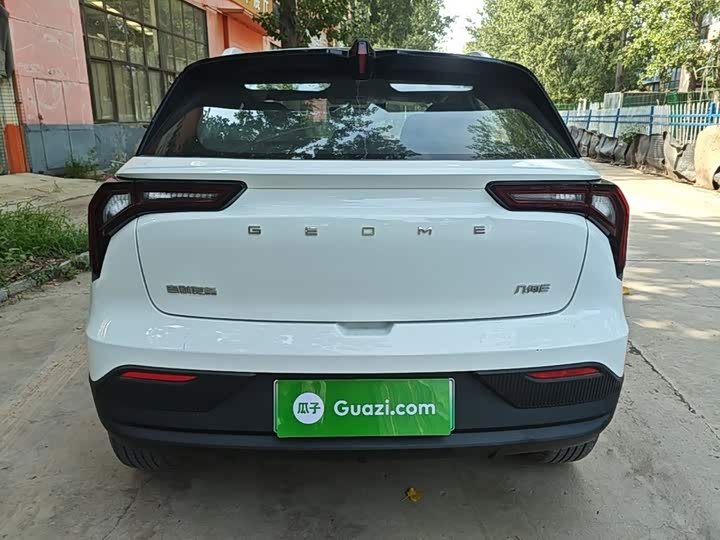 Geely Geometry E Firefly, 2023 — фото 4 из 9