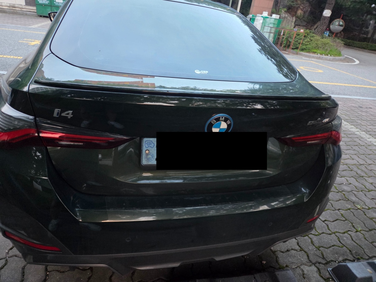 BMW i4, 2022 — фото 5 из 11