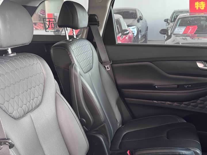 Hyundai Santa Fe, 2021 — фото 7 из 9