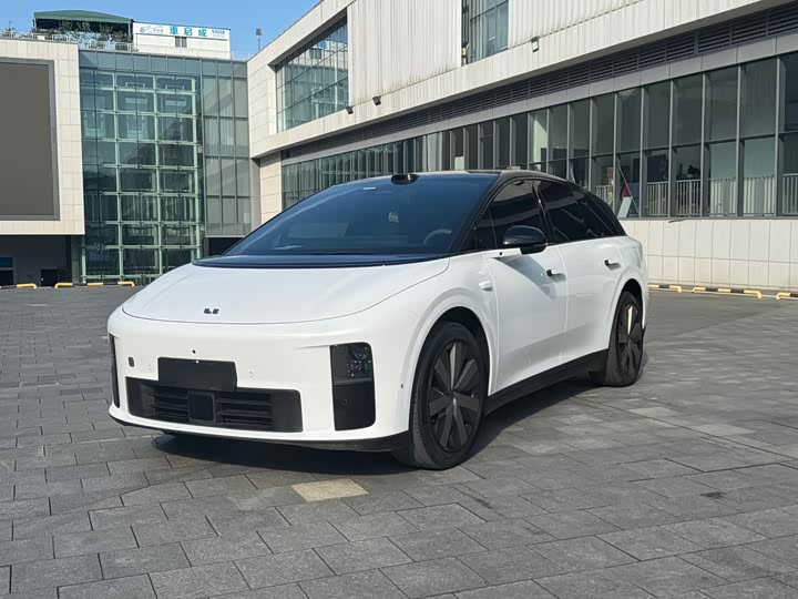 LiXiang i6, 2025 — купить в Санкт-Петербурге под ключ